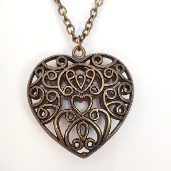 Long puff open work heart pendant necklace - Picture 3 of 10